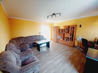 Predaj 5 izb.  RD na peknom pozemku s výmerou 800 m2 - 4