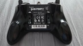 Razer Sabertooth - 4