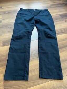 Pánske chino nohavice Cubus a H&M - 4