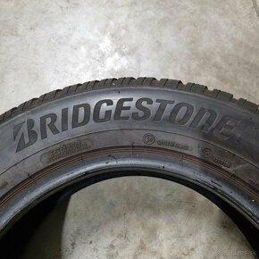 Zimné pneumatiky 215/65 R17 BRIDGESTONE DOT2520 - 4