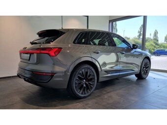 Audi Q8 e-tron S line 50 quattro - 4