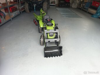 Šliapací traktor 1010W Claas Axos s nakladačom, rýpadlom a v - 4