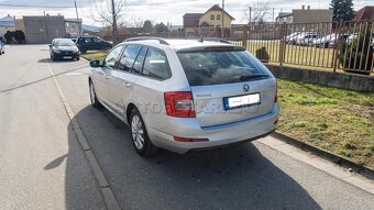 Octavia Combi 1.6 TDI 110k Style 7st. DSG - 4