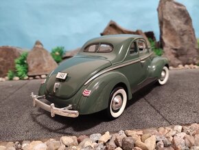 Prodám model 1:18 Ford Deluxe 1940 - 4