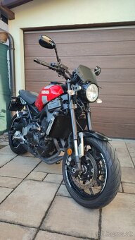 Yamaha XSR 900 - 4