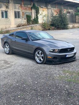 Mustang 4V6 - 4