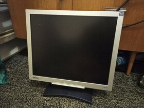 Monitor Benq Q9T4 - 4