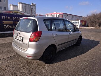 Toyota corolla verso 1.6 benzín - 4