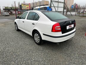 Škoda Octavia 1.6 Tour II - 4