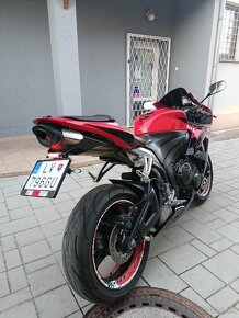 CBR 600 rr - 4