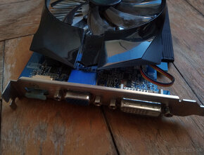 GeForce GT 640 - 4