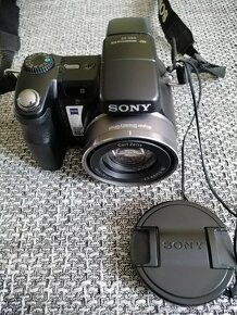 Digitálny fotoaparát z. SONY DSC-H7 - 4