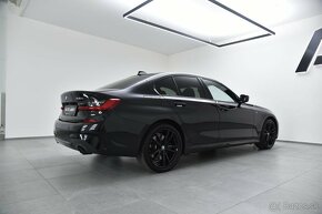 rad 3 sedan 330e M-Sport Hybrid A/T, M-Packet, Full LED - 4