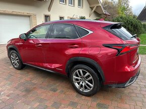 Lexus NX300H - 4