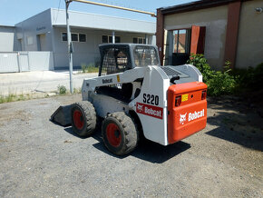 Bobcat S220, rok 2010 - 4