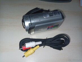 Sony HDR-CX210E - 4