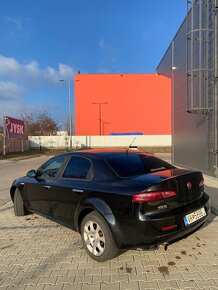 Alfa Romeo 159 1.9JTDm - 4