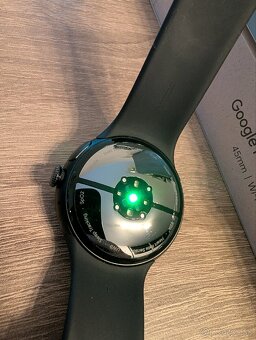 Google Pixel Watch 3 45mm Obisidian - TOP Stav - 4