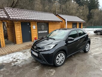 Toyota Aygo x 3800 km 1 majitel 2022 - 4