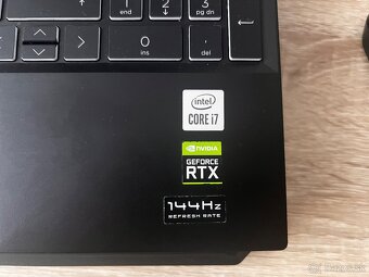 Herný 144hz notebook i7 10750H 6core,RTX 2060 6GB,16GB DDR 4 - 4