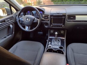 VW TOUAREG  3,0 TDi  180kw,  AT8,   r. 2011. - 4