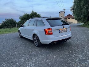 Škoda Octavia Combi 2.0 TSI RS - 4