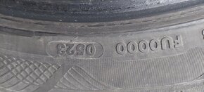 Pneu 235/45 R18 - 4