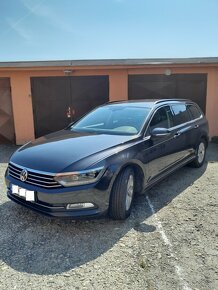 Volkswagen Passat Variant 2.0 TDI BMT Business Comfortline - 4