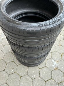 Michelin Pilot Sport 4 225/40/ZR18 92Y - 4