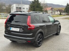 Dacia Jogger 1.0 TCe 110k Extreme 7 miest - 4