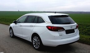 ---Opel Astra Sports Tourer+ 1.5 CRDI len 55800km--- - 4