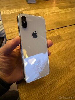 iPhone xs - 4