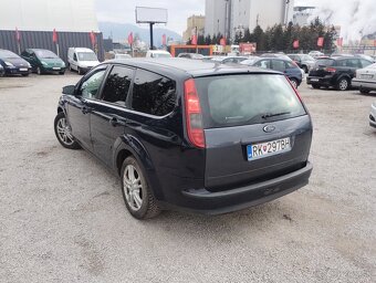 Ford Focus Kombi 2.0 TDCi Ghia - 4