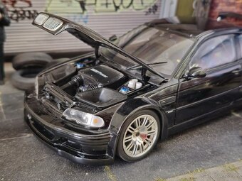 BMW E46 M3 GTR 1:18 Minichamps - 4