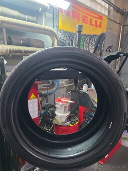 295/40/R22 Pirelli - 4