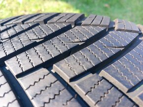 235/50 r19 zimne pneumatiky - 4