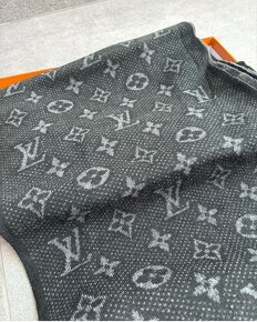 Louis Vuitton čiapka a šál - 4