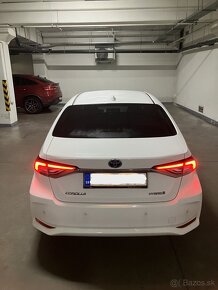 Toyota Corolla Sedan 1,8 Hybrid Comfort Style Tech - 4