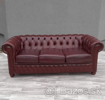 Pohovka Chesterfield . - 4