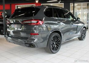 BMW X5 xDrive40i M Sport benzín automat - 4