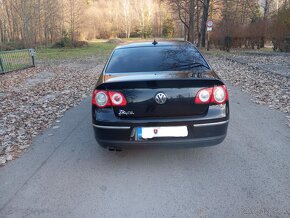 Volkswagen Passat 2.0 TDI - 4