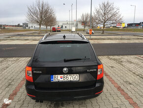 Skoda Superb Combi 2013 2.0 TDI CR 170k Elegance DSG - 4