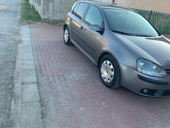 Volkswagen Golf 5 1.9 TDI r.v 2005  77kw - 4