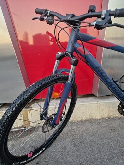 DÁMSKY HORSKÝ BICYKEL ROCKRIDER ST 520 MODRO-RUŽOVÝ 2019 - 4