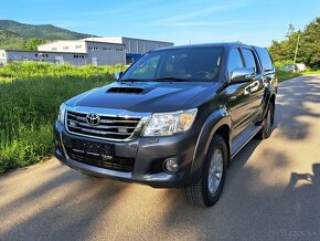 Toyota Hilux Double Cab 3,0 D-4D AT 4x4 - 4