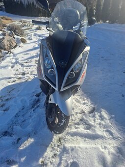 Kymco downtown 300i - 4