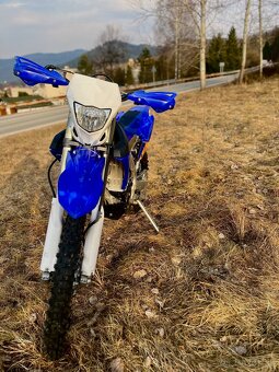 YAMAHA WR250F - 4