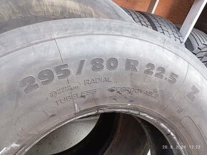 295/80 R22,5  Z  Vodiace - 4