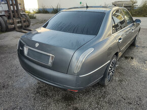 Lancia Thesis 3.0i V6 - 4