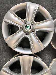 5x112 R17 originál alu Škoda Yeti - ET45 - TOP - 4